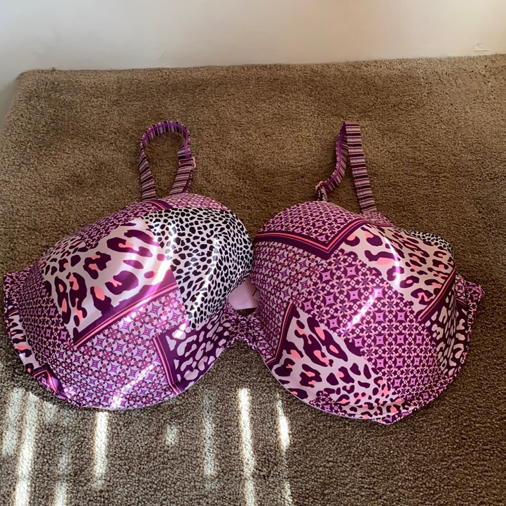 Victoria Secret Perfect Coverage T-shirt Bra